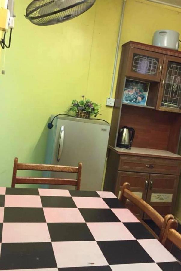 Trisya Homestay Kuala Terengganu Exterior foto